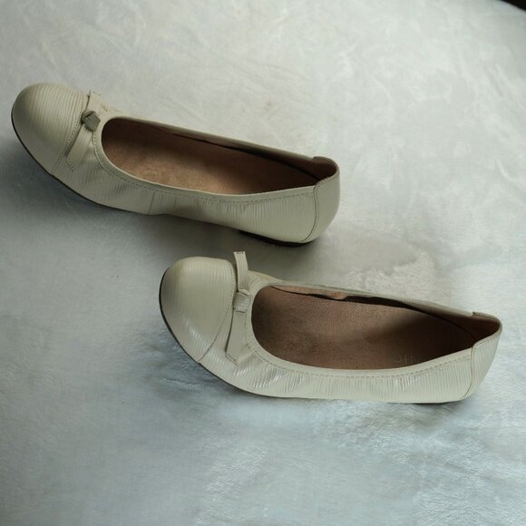 Vionic Amorie Ballet Flats US 5.5 Orthotic Support Cream Beige Bow‎ Round Toe - Picture 6 of 9